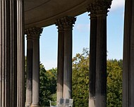 Saeulen Schloss Sanssouci